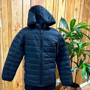 AMAZON ESSENTIALS - Black Quilted Puffer Jacket with Hood
